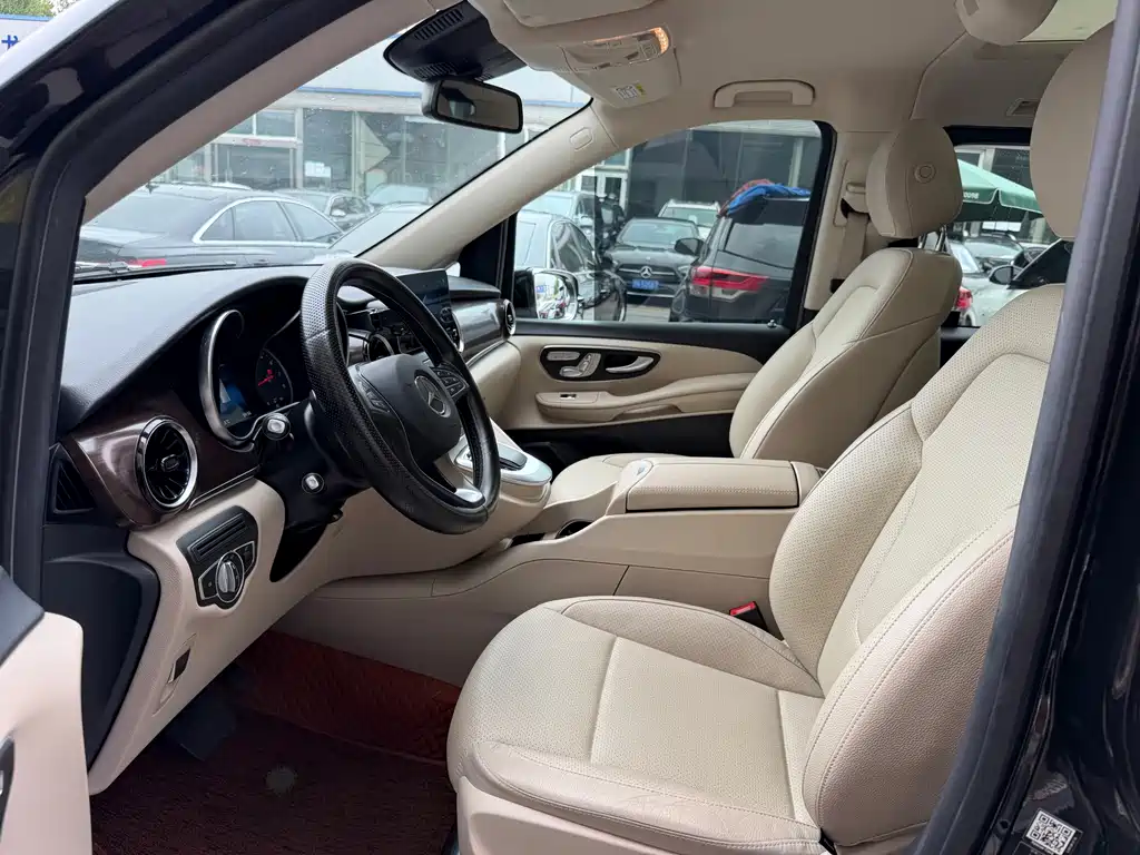 Mercedes-Benz V-Class 2021