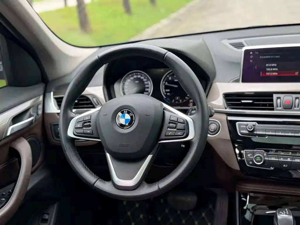BMW X1 2019 — фото 11