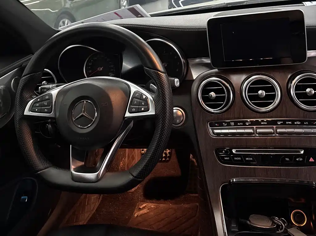 Mercedes-Benz C-Class 2018 — фото 8