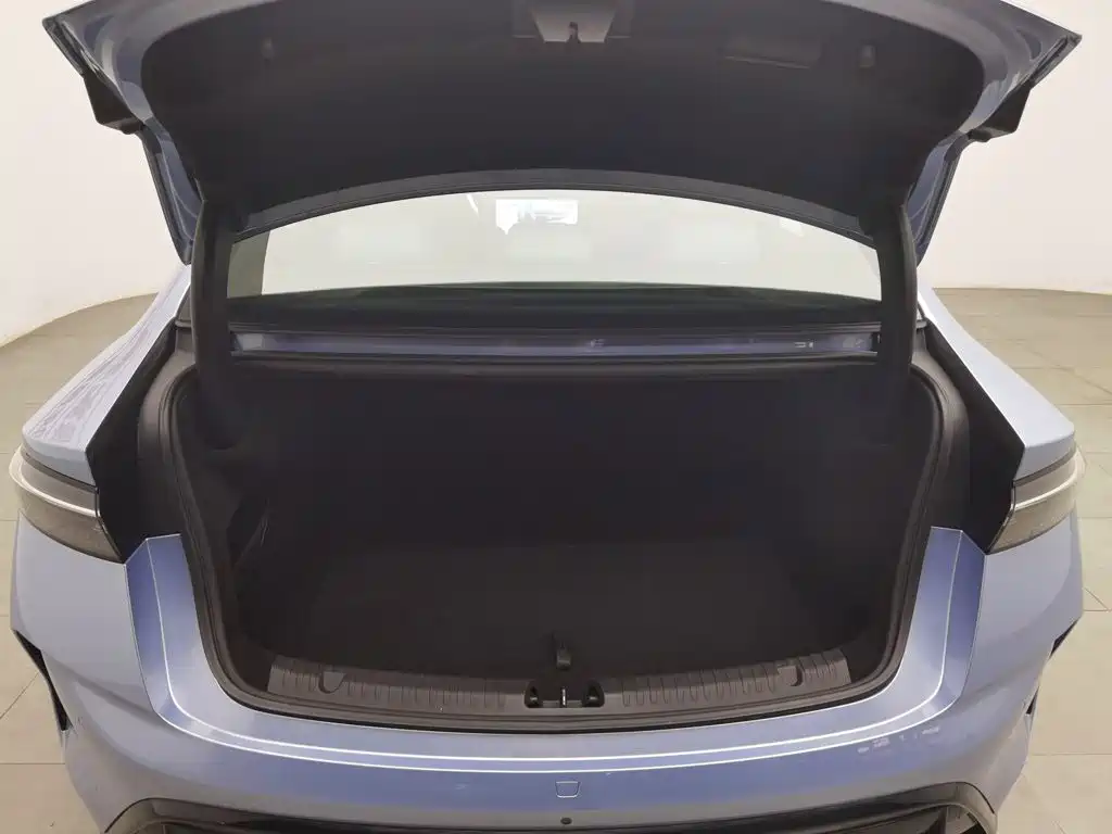 BYD Seal 2022 — фото 16