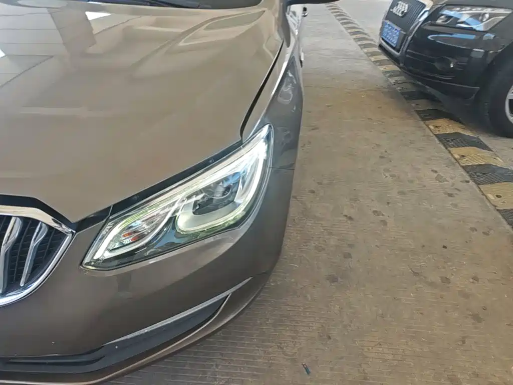Buick Excelle 2015 — фото 24