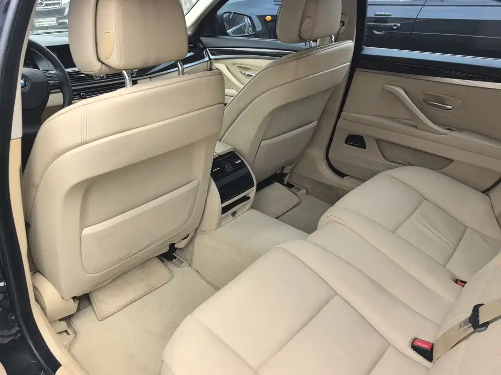 BMW 5 Series 2012