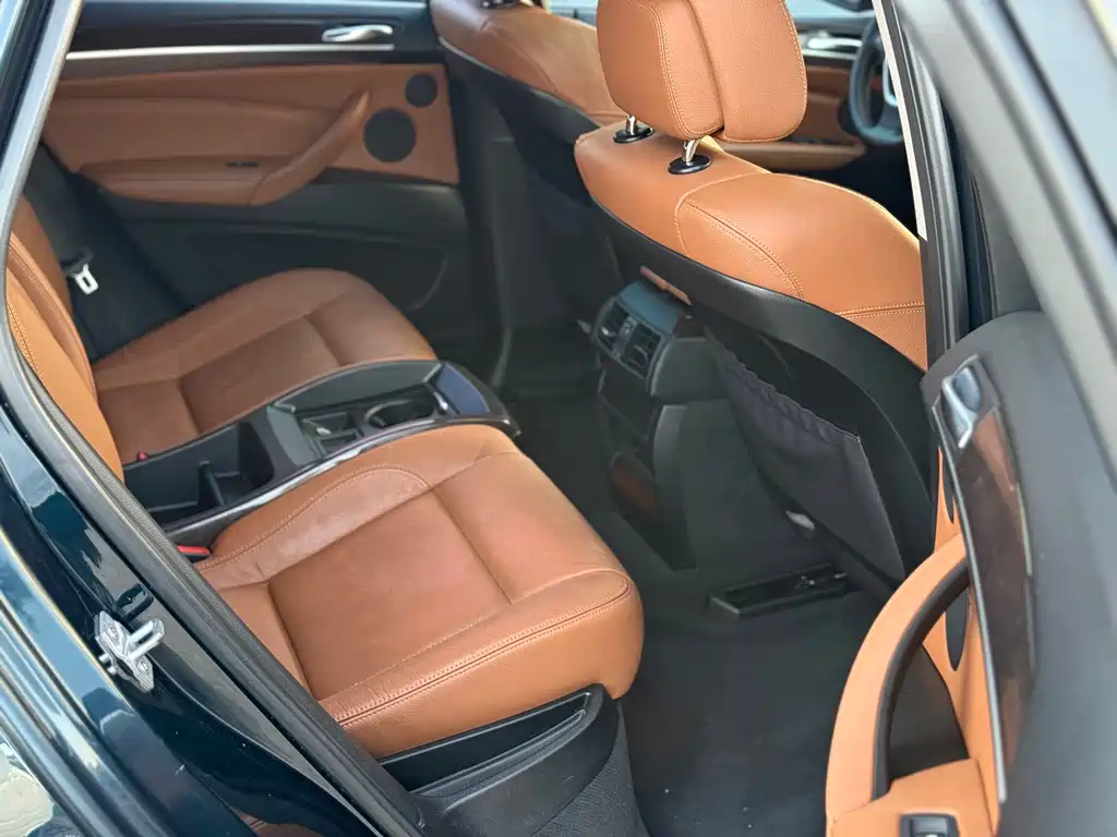 BMW X6 2014 — фото 16