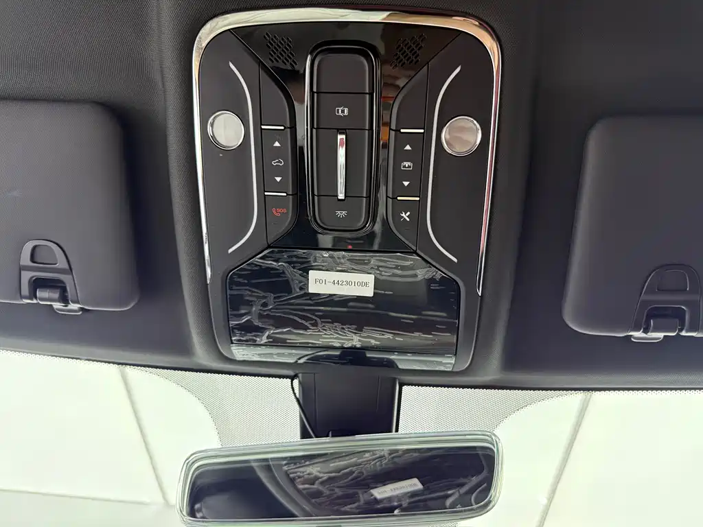 Jetour Jietu X70 PLUS 2023 — фото 18