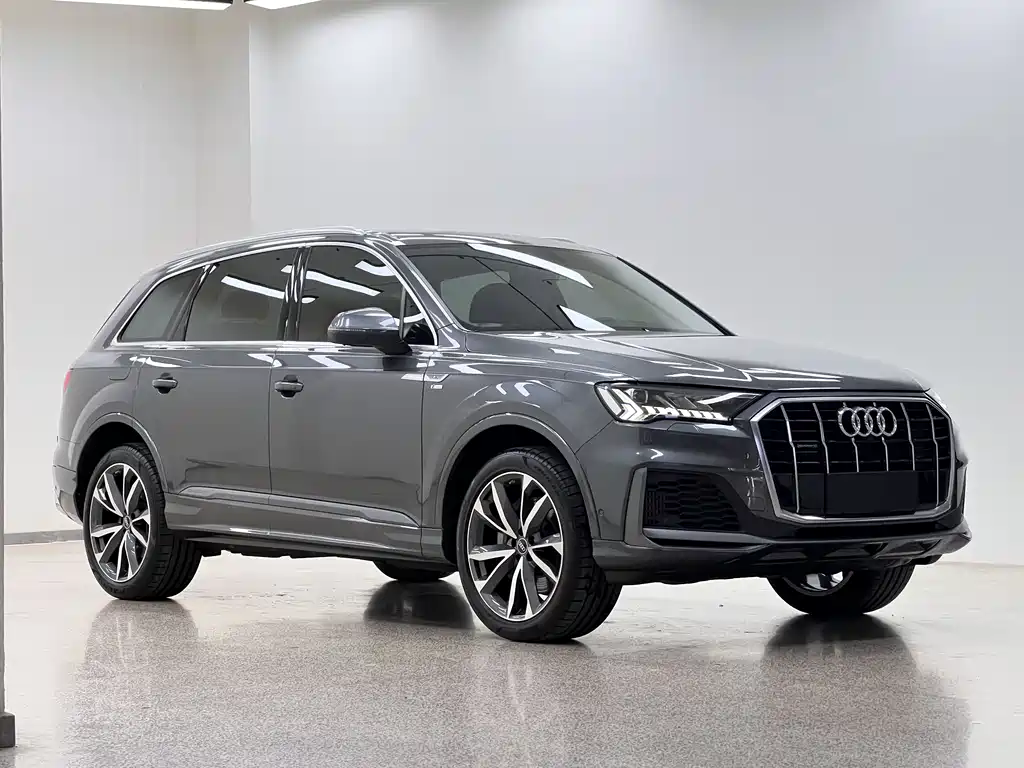 Audi Q7 2021 — фото 3