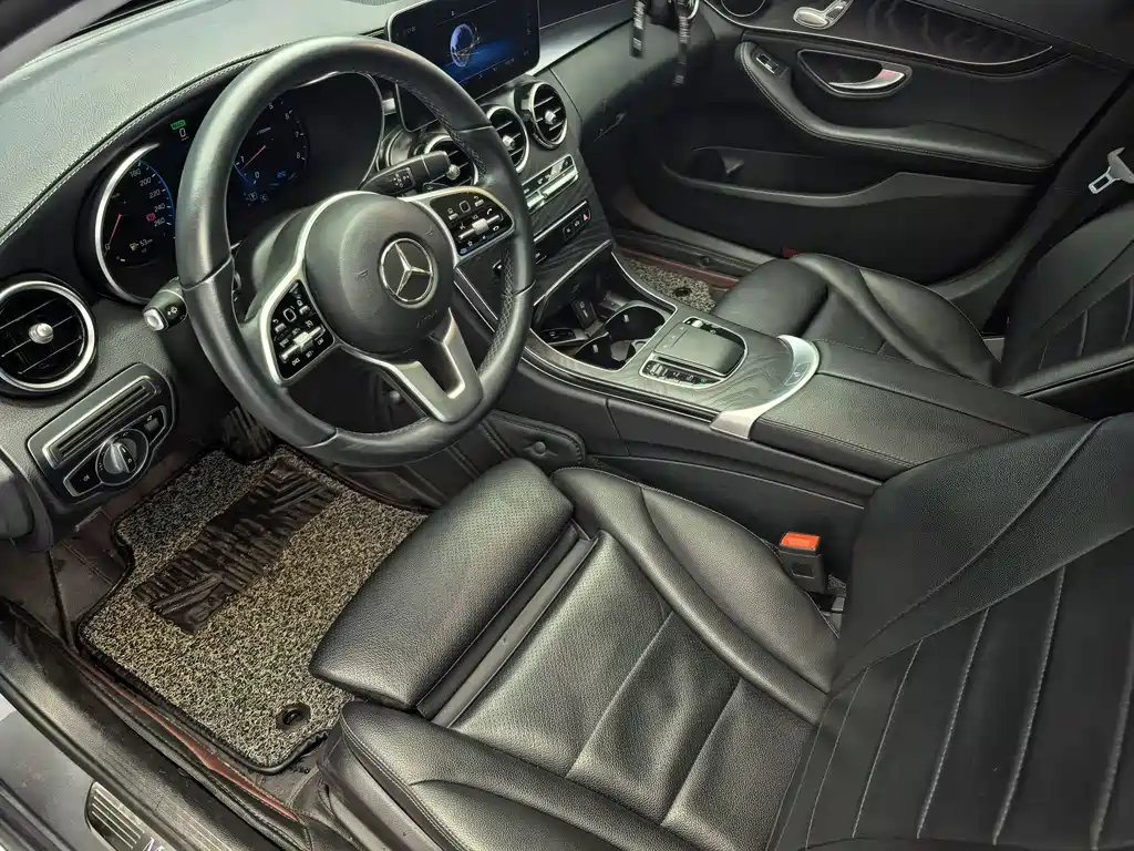 Mercedes-Benz C-Class 2019 — фото 10