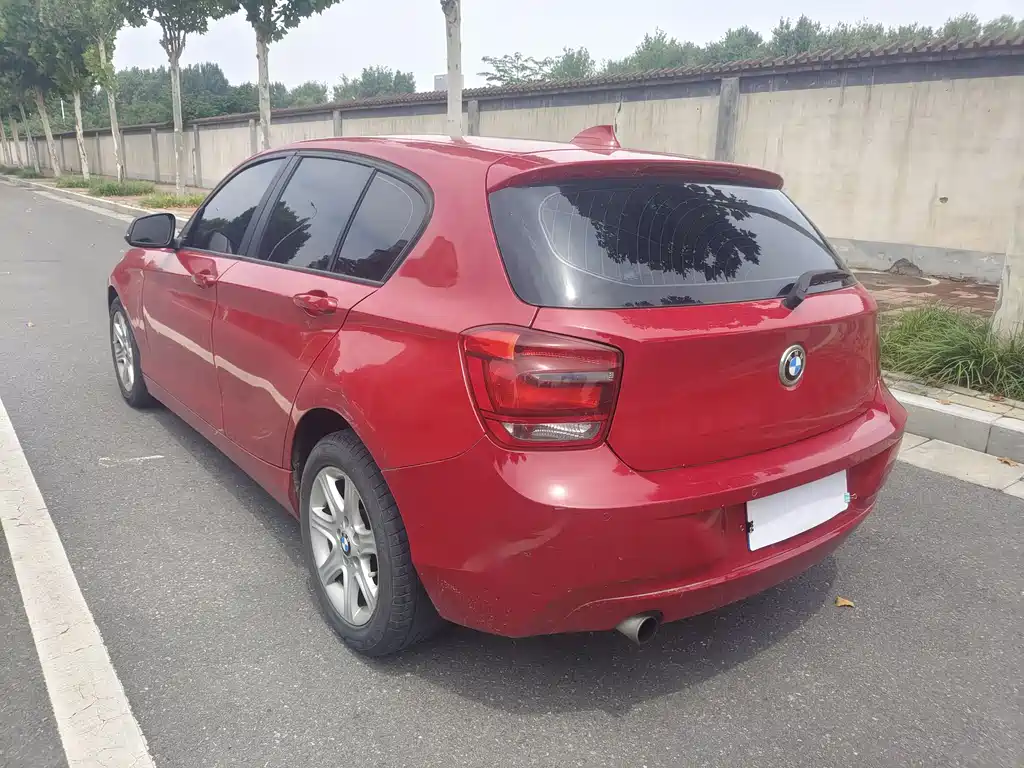 BMW 1 Series 2012 — фото 11