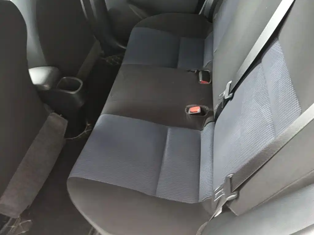 Toyota Yaris L 2021 — фото 17