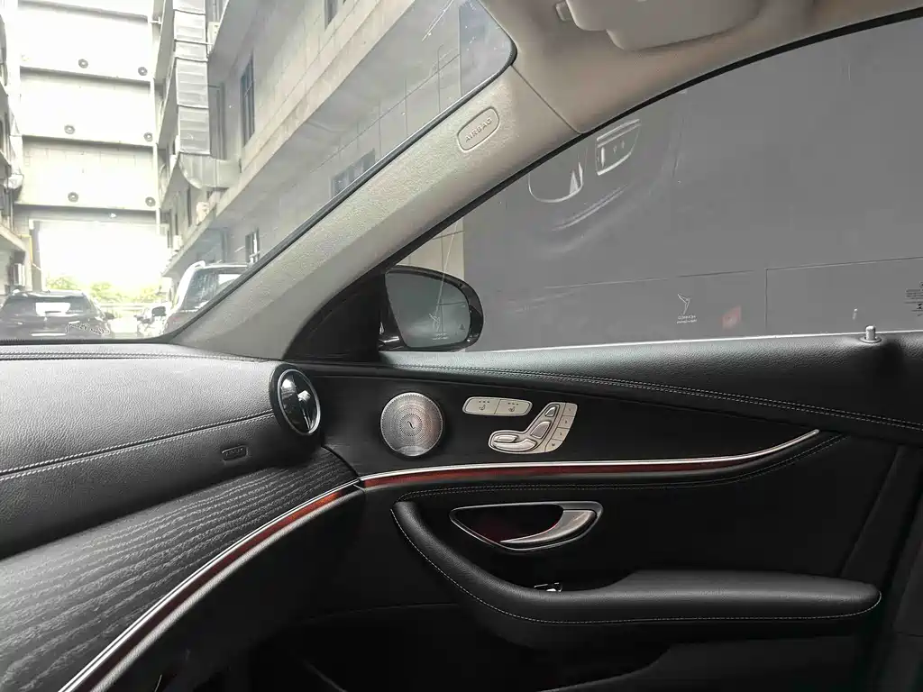 Mercedes-Benz E-Class 2020 — фото 8