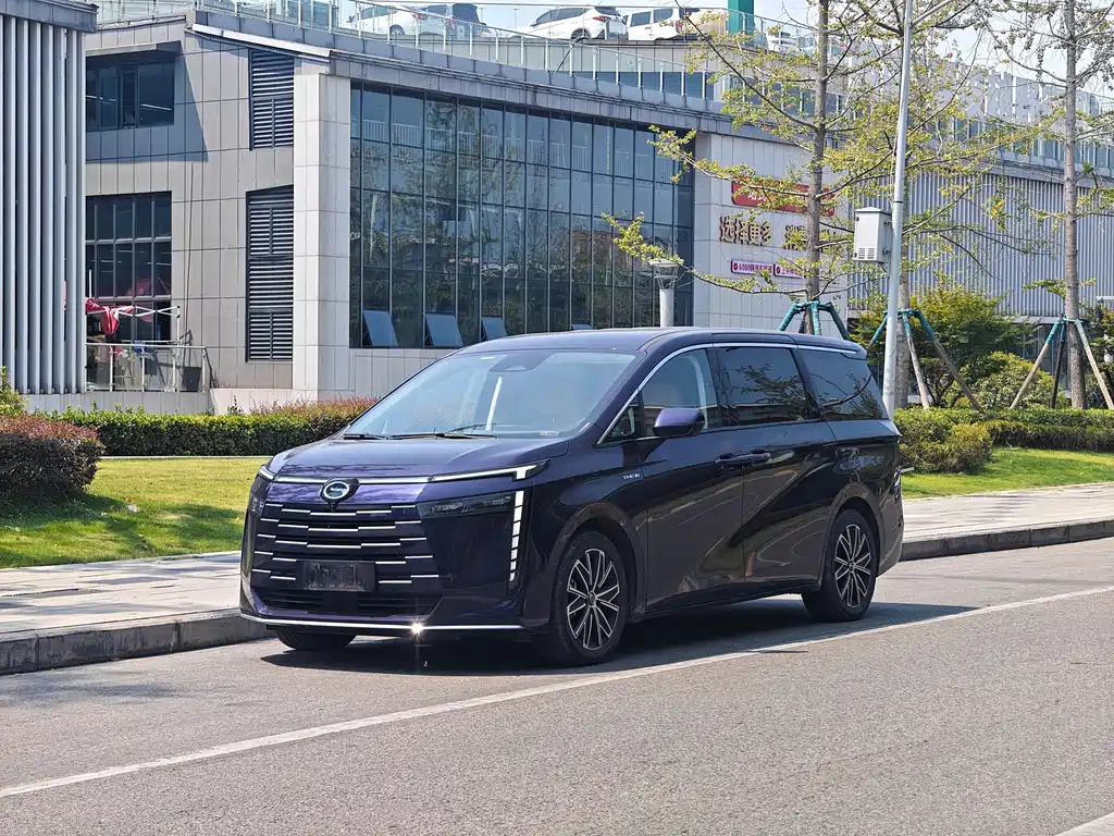 GAC Trumpchi E8 PHEV 2023