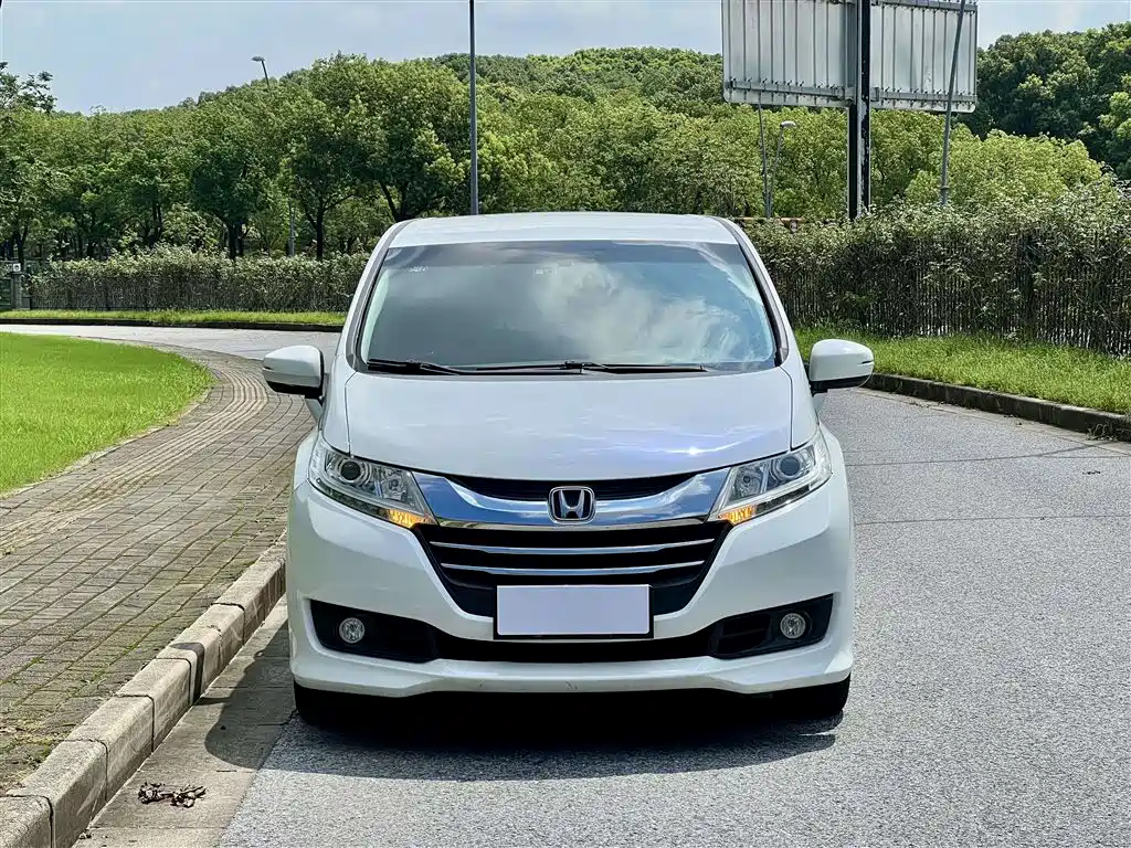 Honda Odyssey 2016 — фото 2
