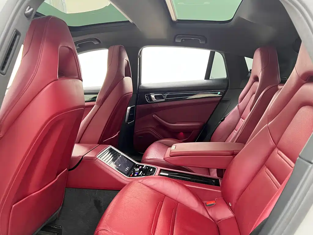 Porsche Panamera 2017 — фото 20