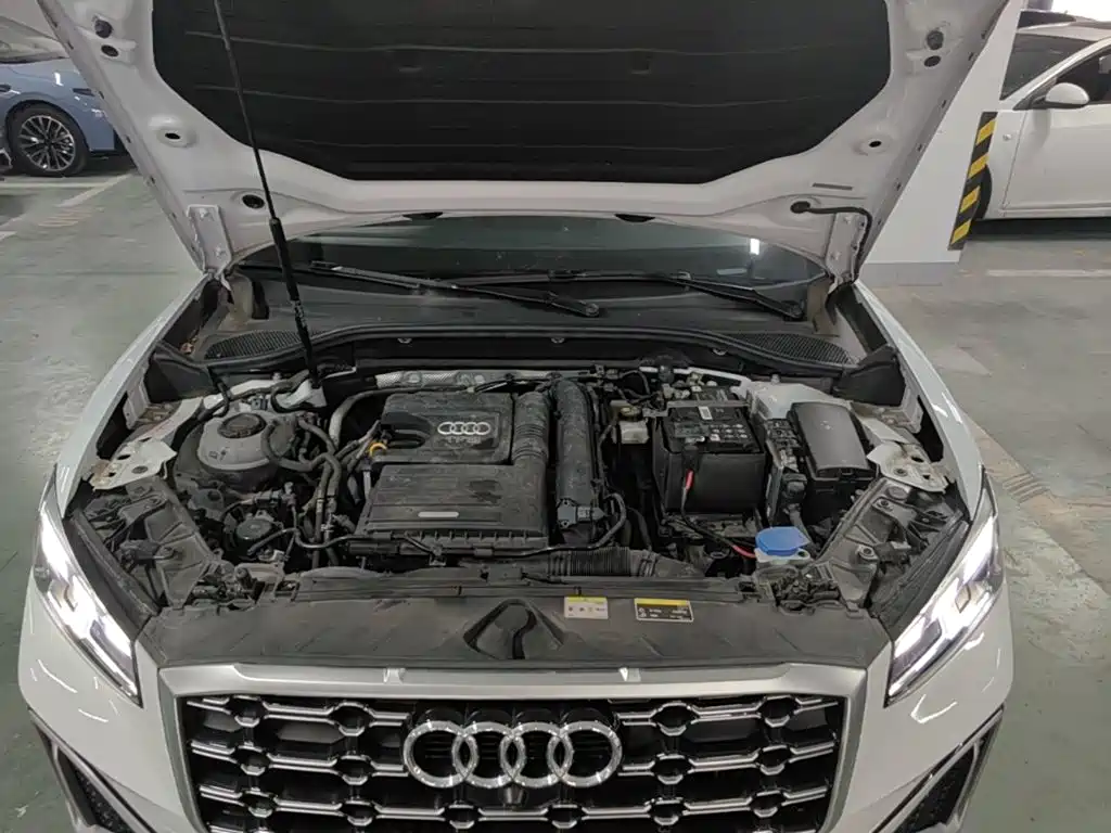 Audi Q2L 2022 — фото 16