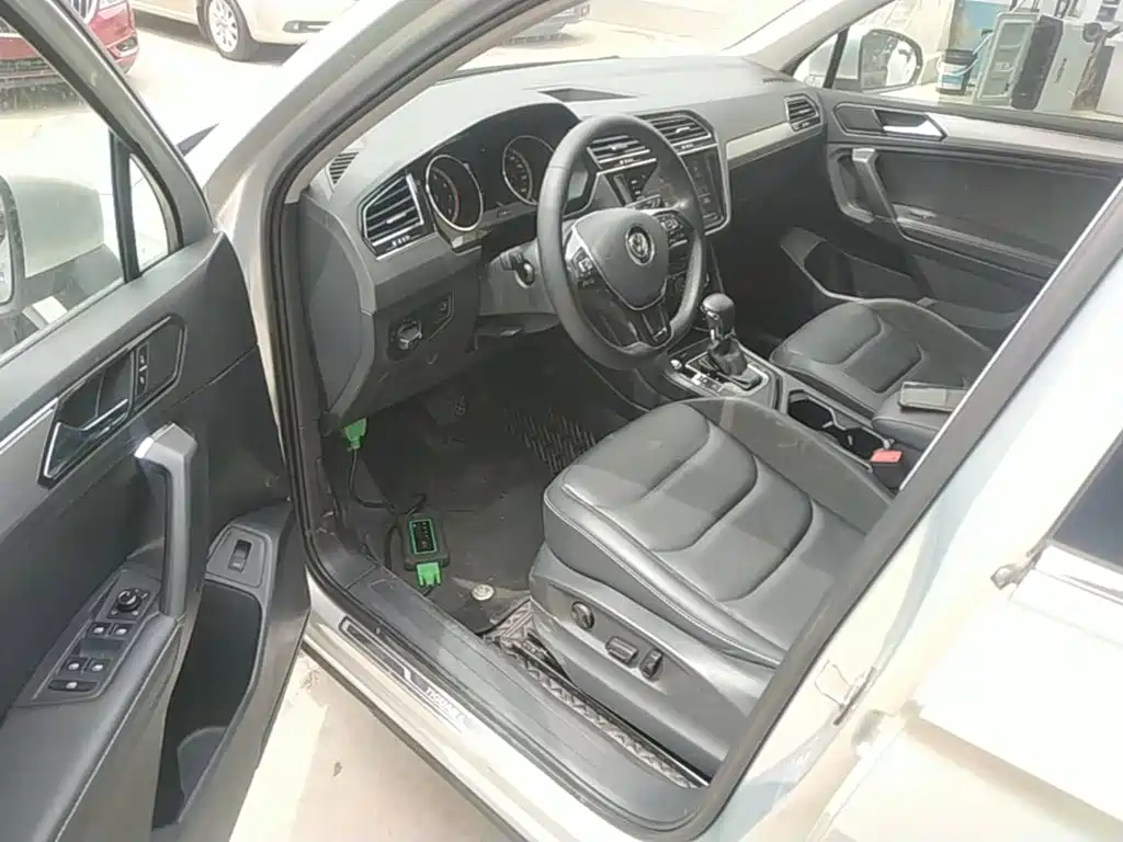 Volkswagen Tiguan L 2020 — фото 16