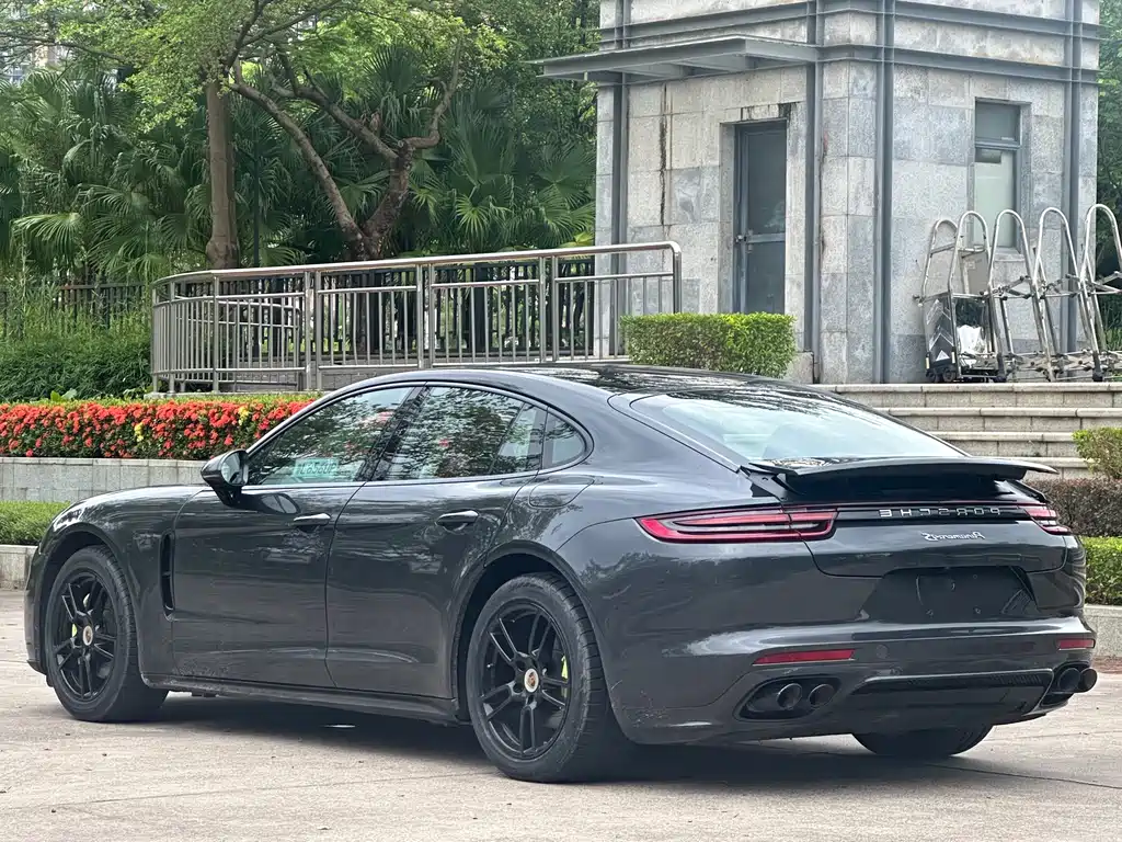 Porsche Panamera 2020 — фото 9