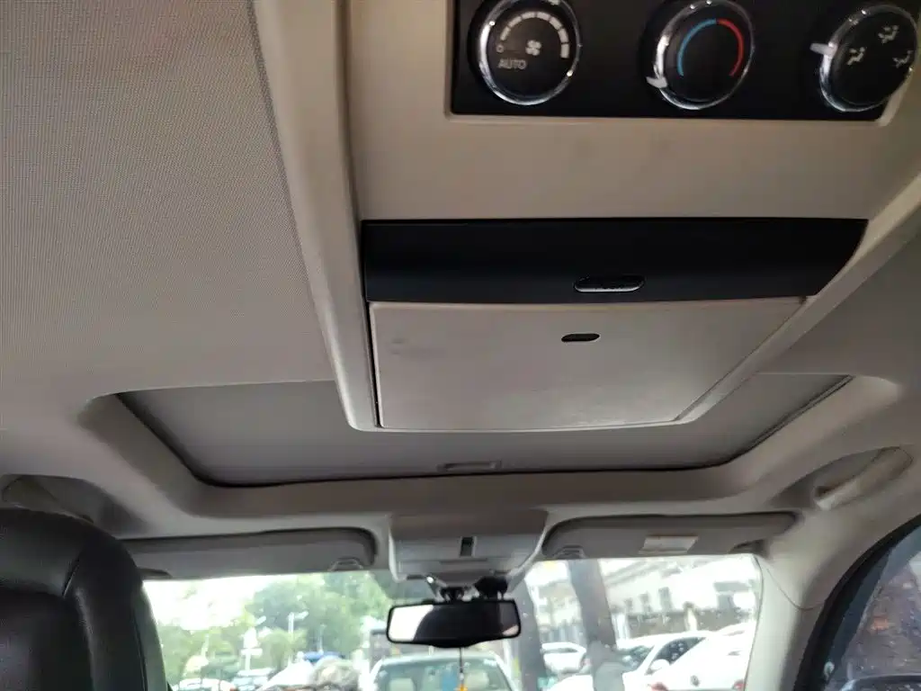 Dodge Journey 2016 — фото 15