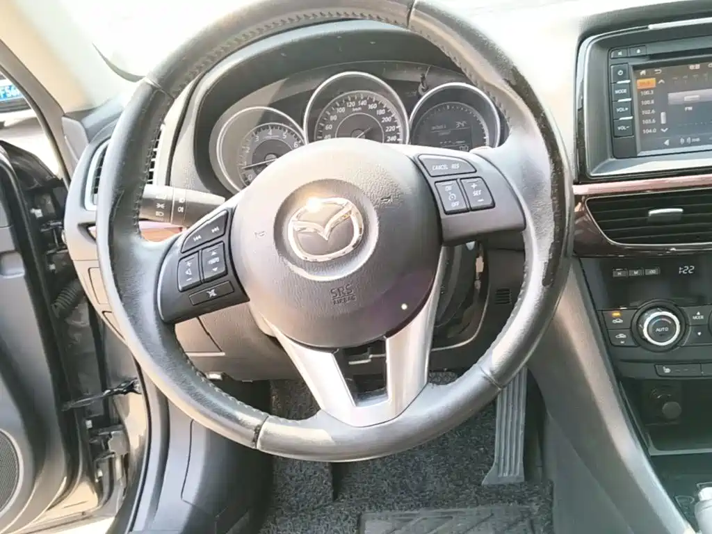 Mazda Atenza 2015 — фото 11