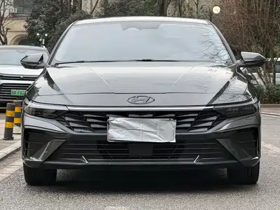 Hyundai Elantra 2024