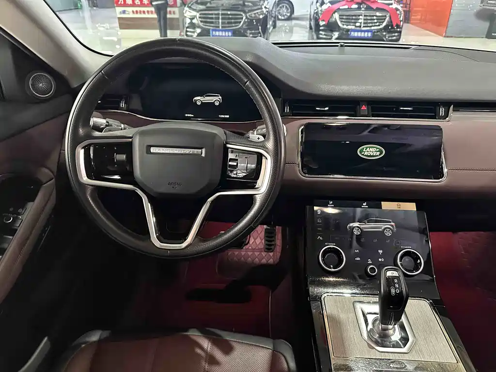 Land Rover Evoque 2023 — фото 7