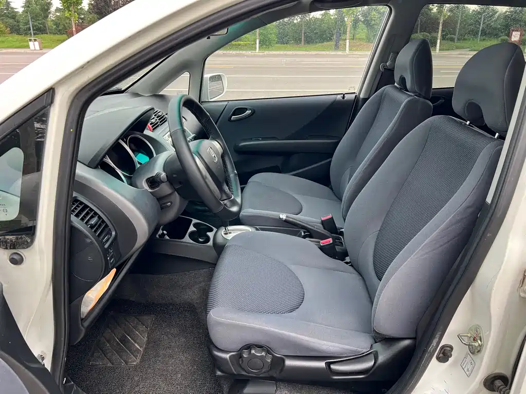 Honda Fit 2008 — фото 12