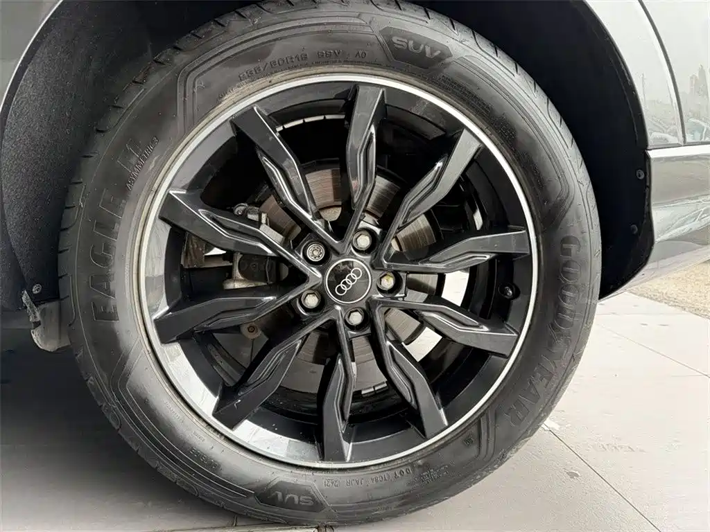 Audi Q3 Sportback 2021 — фото 13