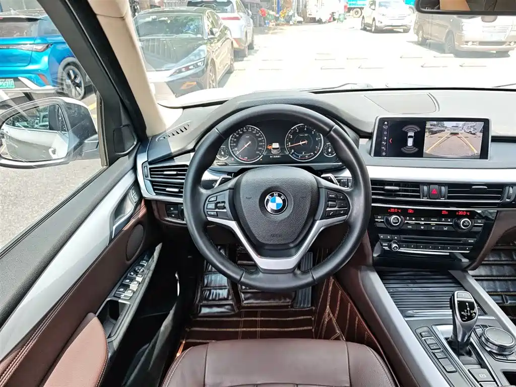 BMW X5 2018 — фото 18