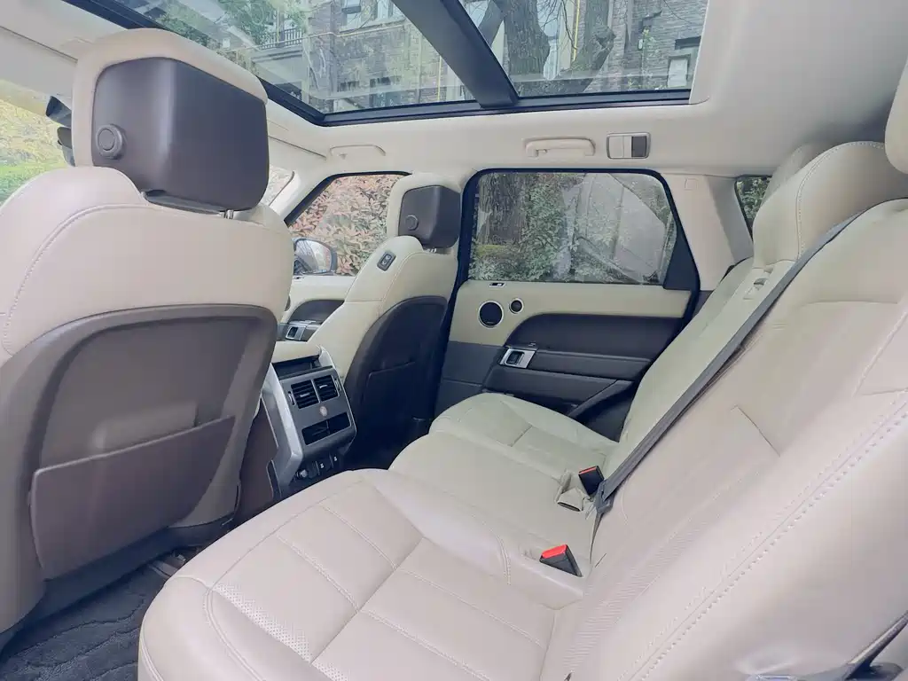 Land Rover Sport PHEV 2021 — фото 13