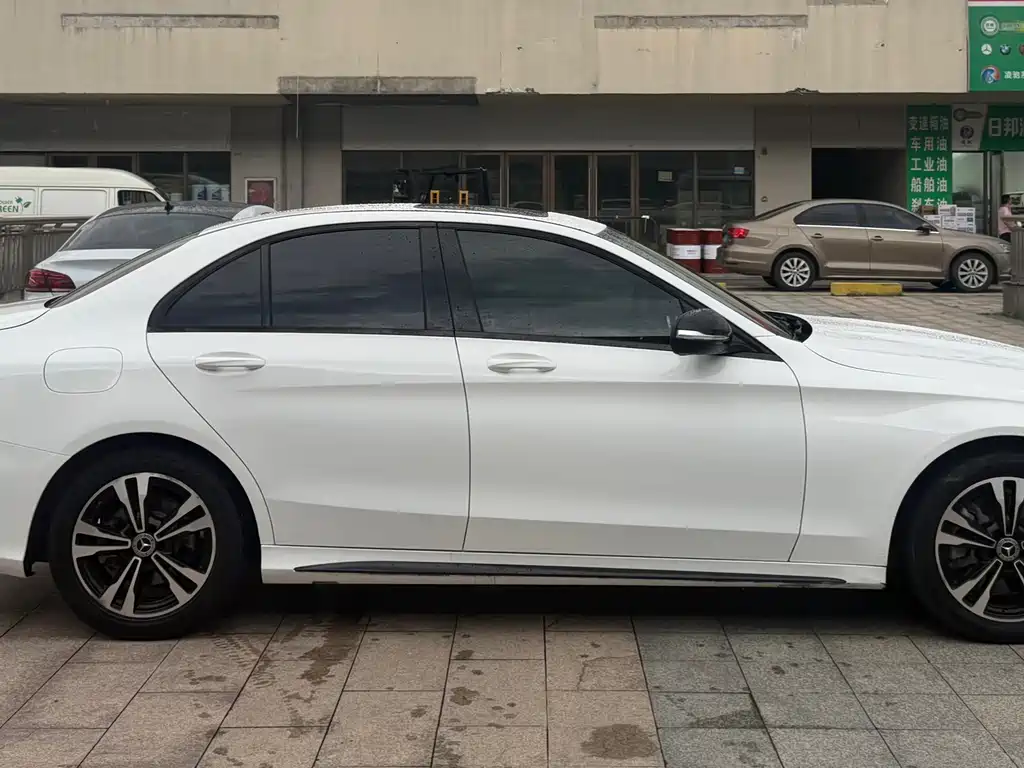 Mercedes-Benz C-Class 2019 — фото 21