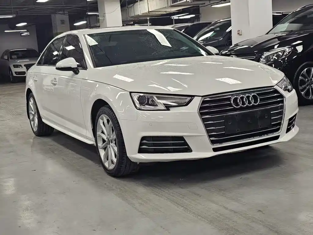 Audi A4L 2018 — фото 3