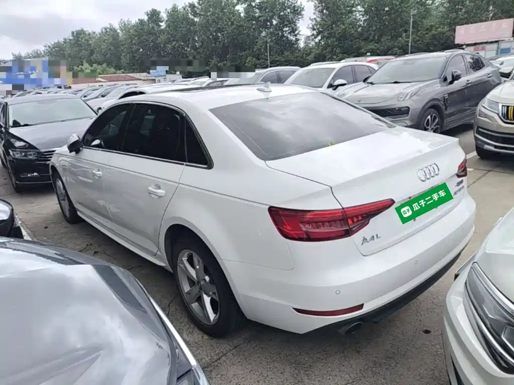 Audi A4L 2017