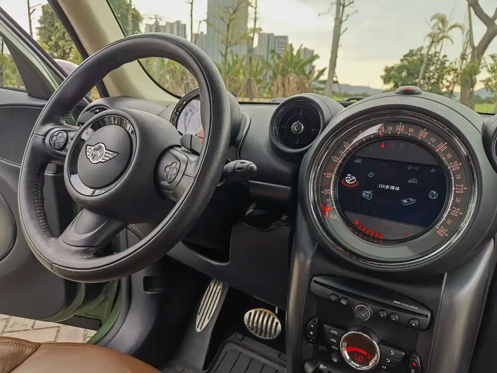 MINI Countryman 2015 — фото 15