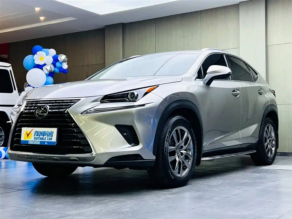 Lexus NX 2018 — фото 1