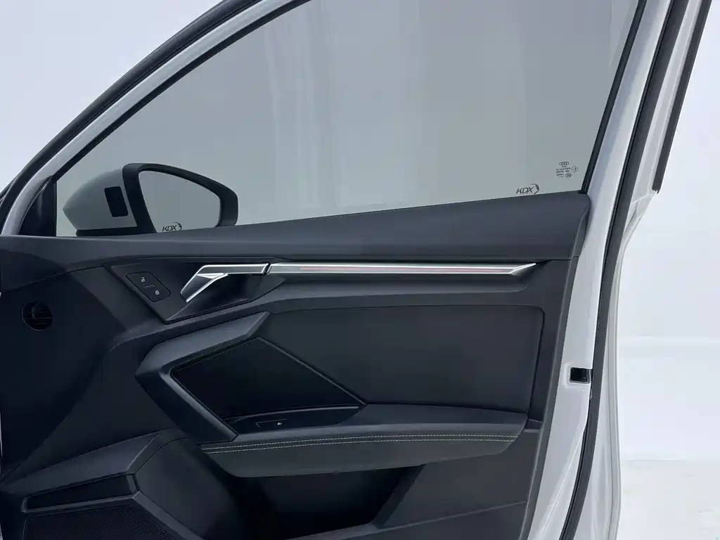 Audi A3 2022 — фото 17