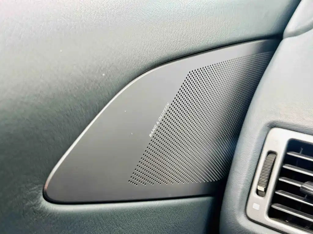 Aston Martin Rapide 2013 — фото 14