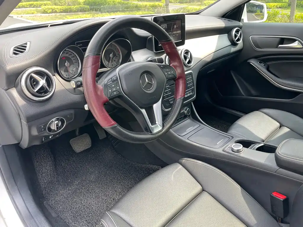 Mercedes-Benz GLA 2016 — фото 15