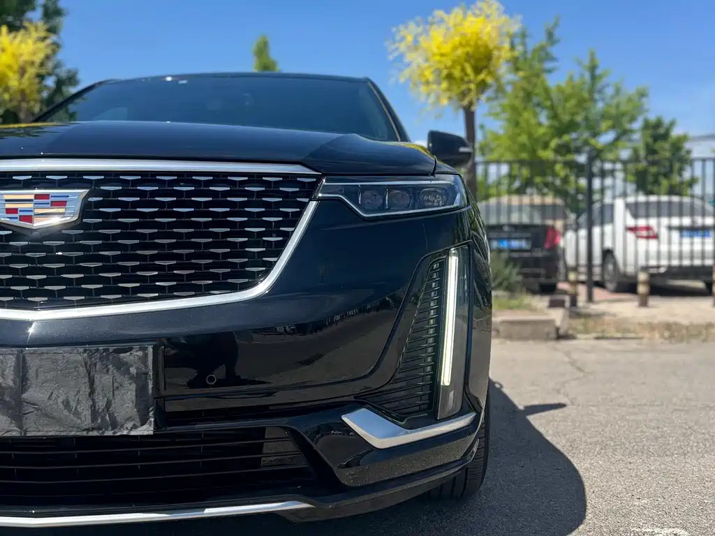 Cadillac XT6 2021 — фото 7