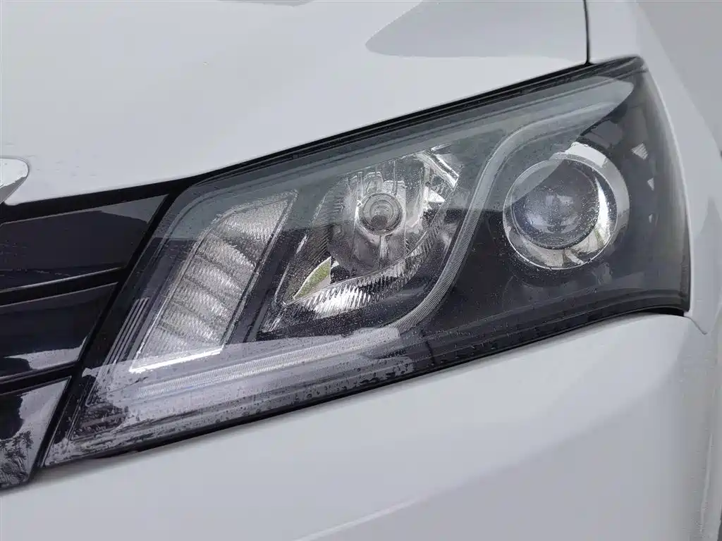 Geely Emgrand 2016