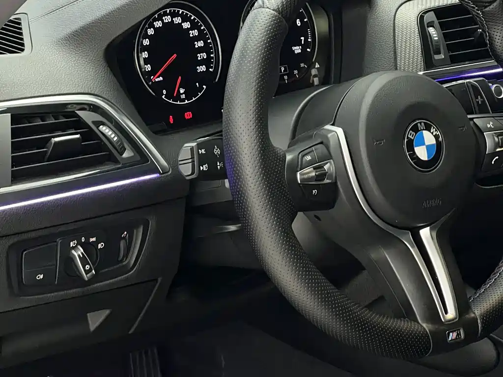 BMW M2 2017 — фото 27