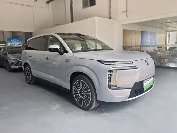 Denza N8L 2025