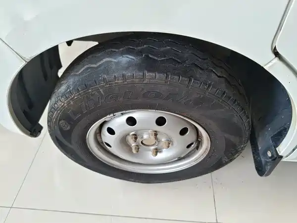 Changan Ruixing EM60 2021