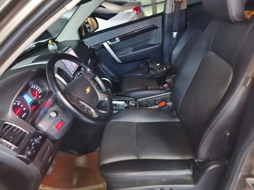 Chevrolet Captiva 2016 — фото 15