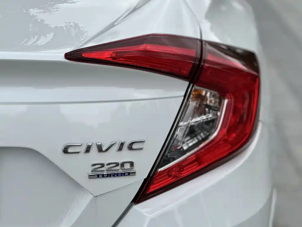 Honda Civic 2019 — фото 13