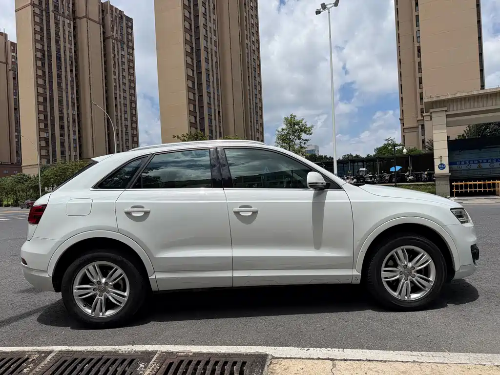 Audi Q3 2015