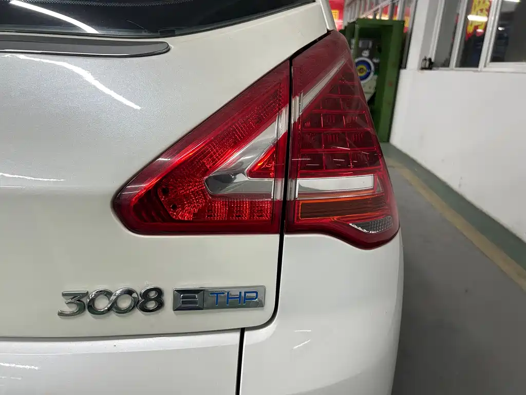 Peugeot 3008 2016 — фото 14