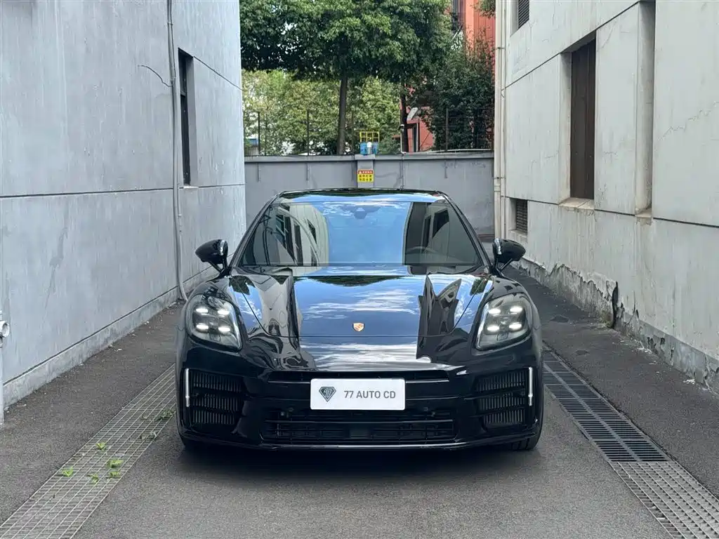 Porsche Panamera 2024