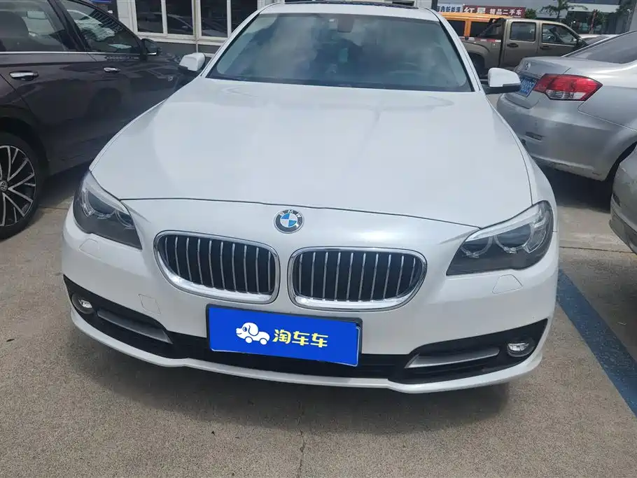 BMW 5 Series 2015 — фото 2
