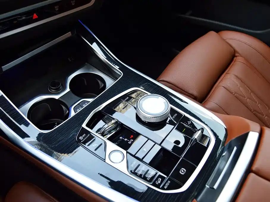 BMW X7 2025 — фото 10