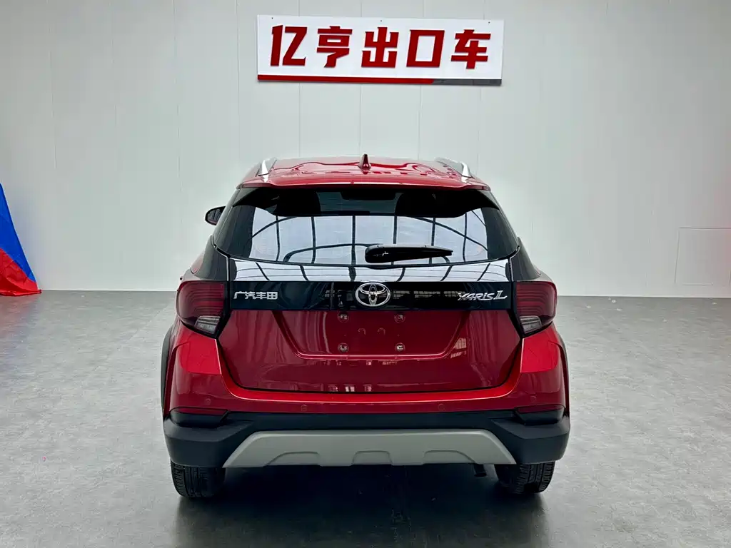 Toyota Yaris L 2021 — фото 18