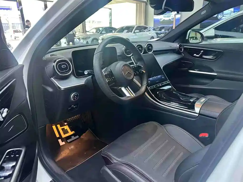 Mercedes-Benz C-Class 2022