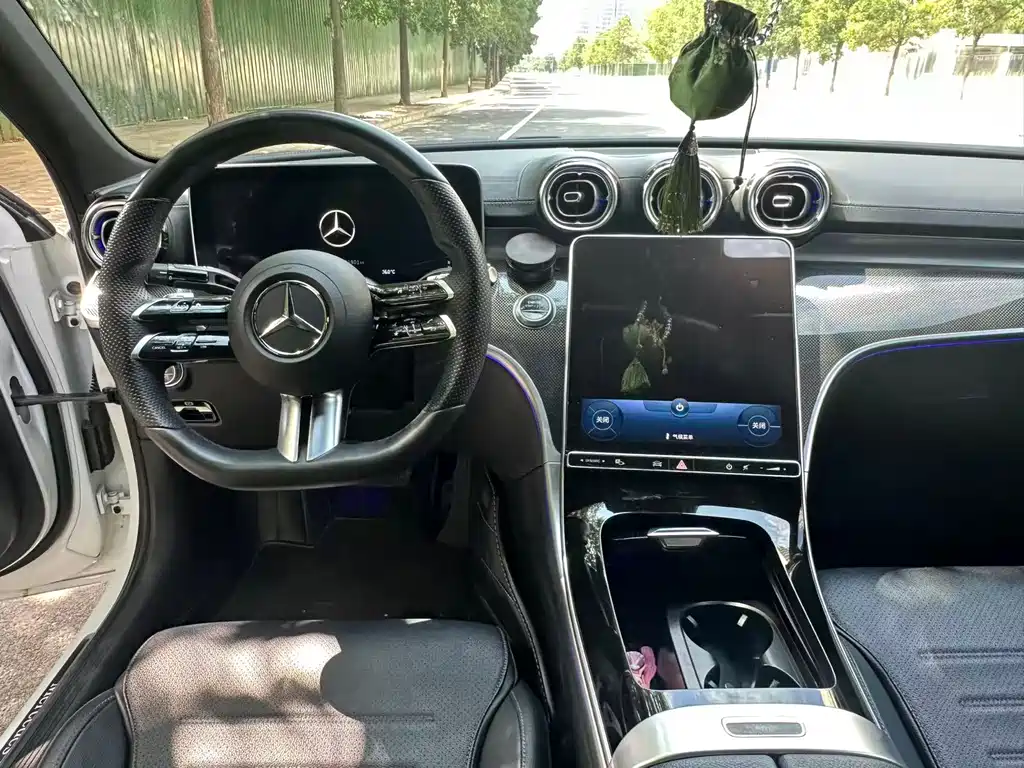 Mercedes-Benz C-Class 2022